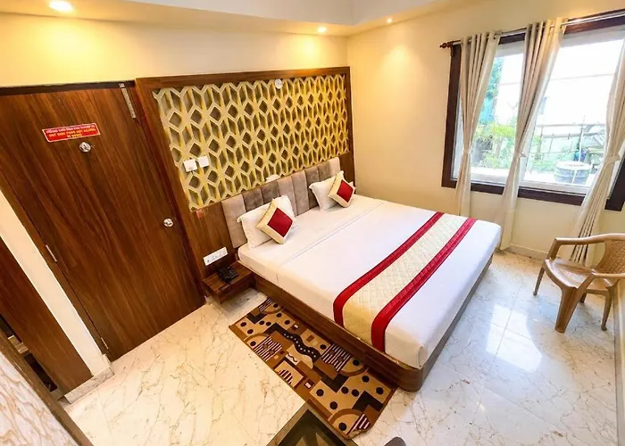 Goroomgo Sai Sandpiper ! Puri গোরুমগো সাই স্যান্ডপাইপার! পুরী Near-Sea-Sight-Beach-And-Temple-Spacious-Room With-Wifi-Restaurant-And-Parking-Facilities-Prime-Location-Best Hotel In Puri