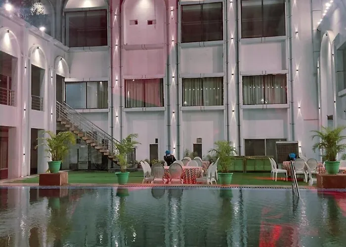Sparsh Hotel & Resort