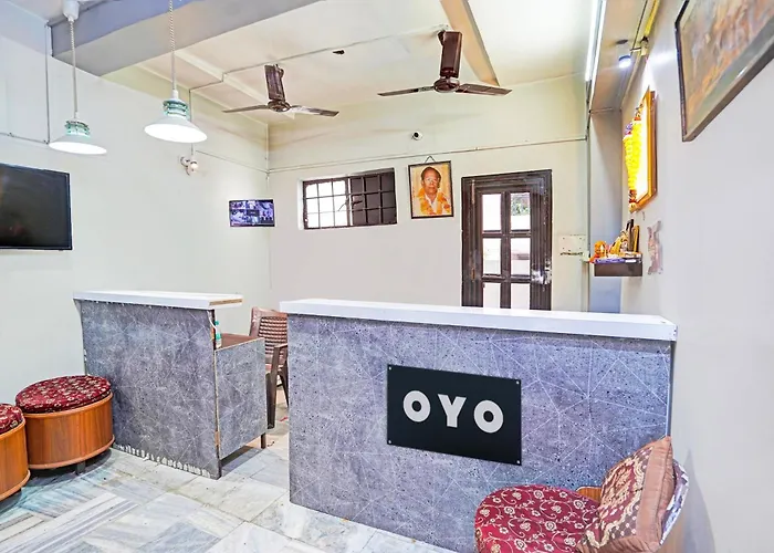 Hotel O Raj Mahal