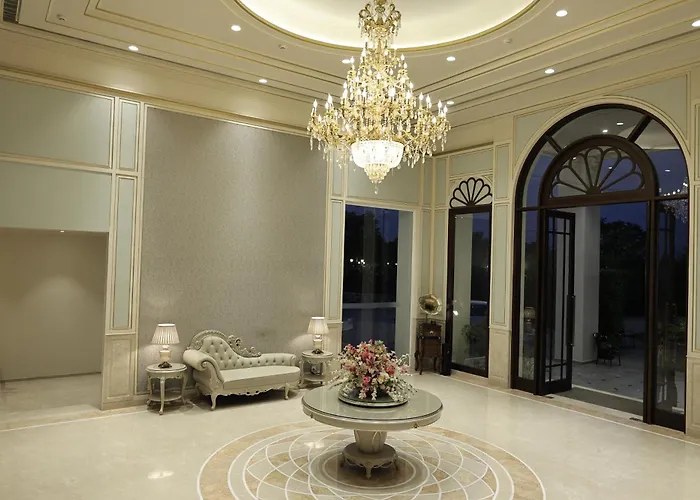 Rajwada Hotel And Resort