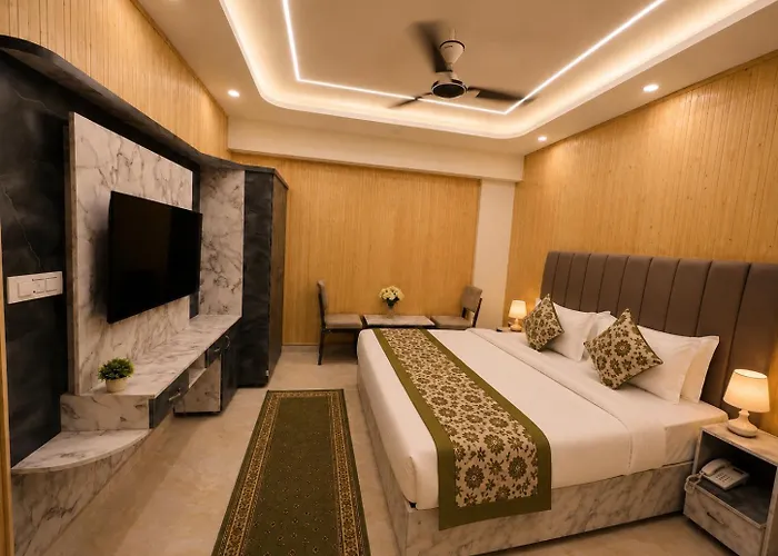 Sitara Grand Hs Palace, 1 Km From Har Ke Pauri, Haridwar #Privateparking
