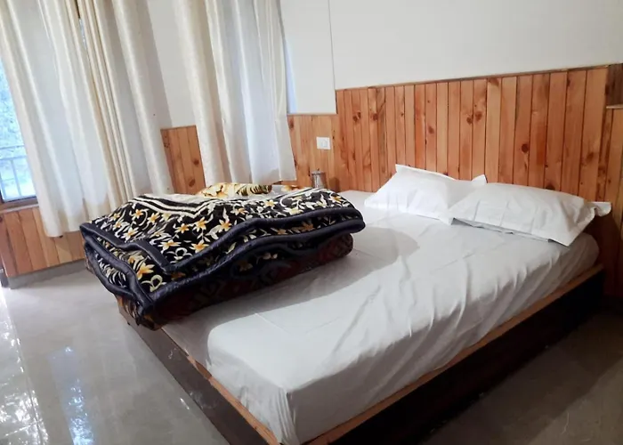 Dholadhar Hotel & Restaurant