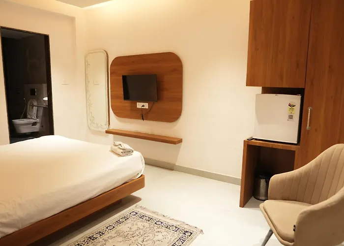 Hotel Madhuram Shivpuri Mp