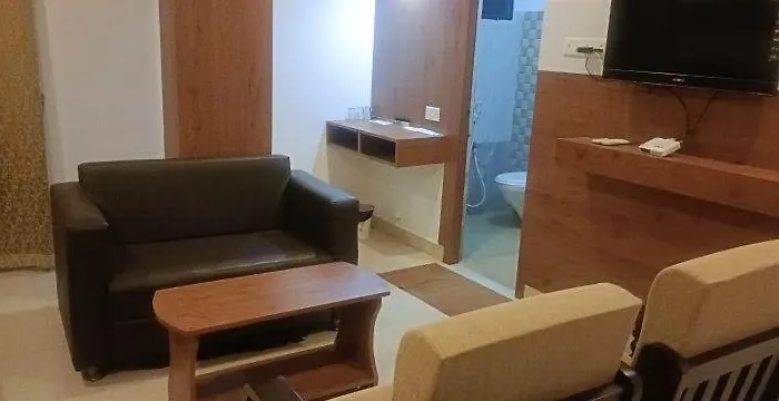 Reva Plaza Hotel