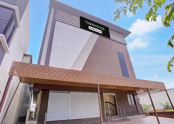 Super Townhouse Kmf Dharwad Formerly Shri Durga Comforts