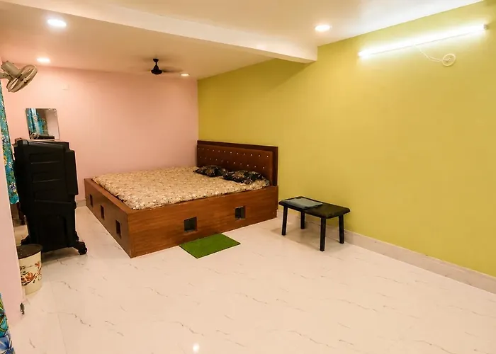 Bandhan Marriage Hall And Hotel