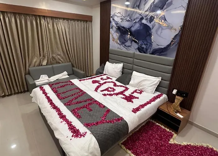 Hotel Peacock Anand