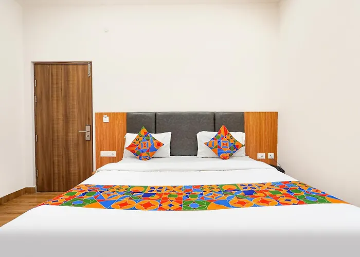 Fabhotel A Square - 400M From Bhimavaram Junction