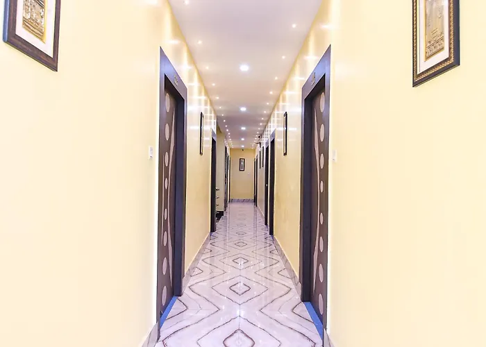 Fabhotel Leechi Lodging & Fooding - Nr Aiims