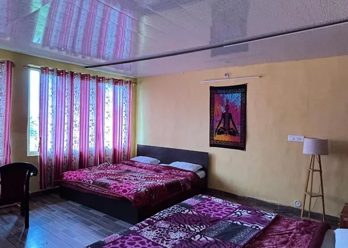 Hotel Chandra Paradise