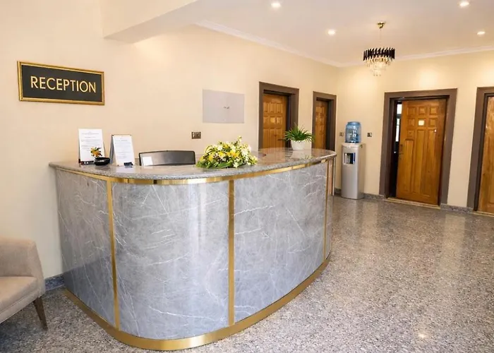 Hotel Belvior Estate