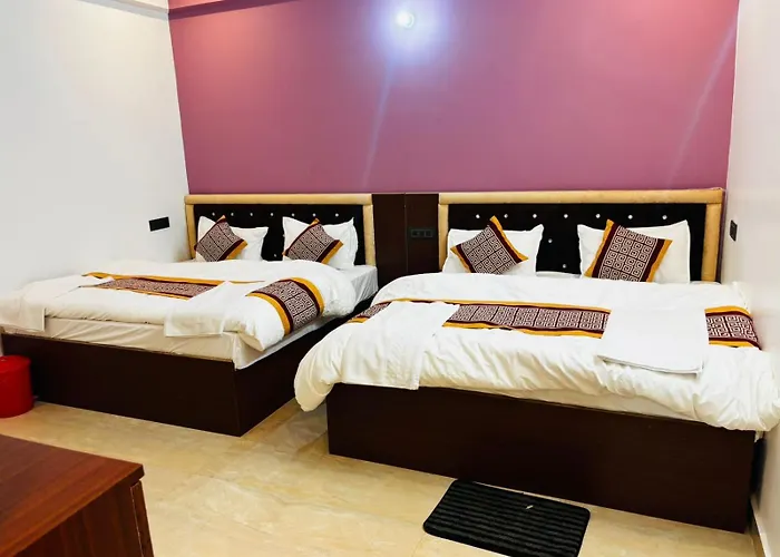 Hotel Awadh Shree Palace Ll Near Ram Mandir