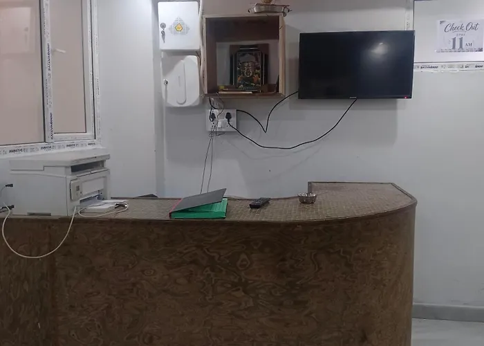 Hotel Dhanshree