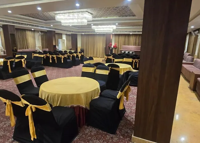New Chanakya Hotel Bar & Restaurant