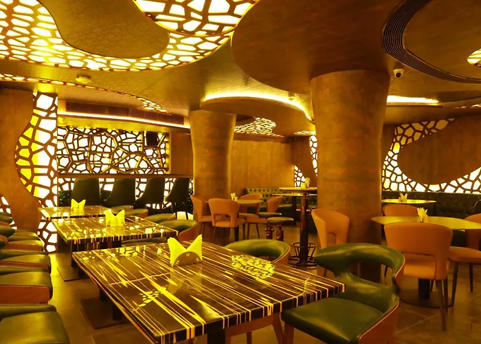 Hotel Maaris