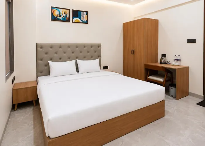 Chintamani Banquets & Suites