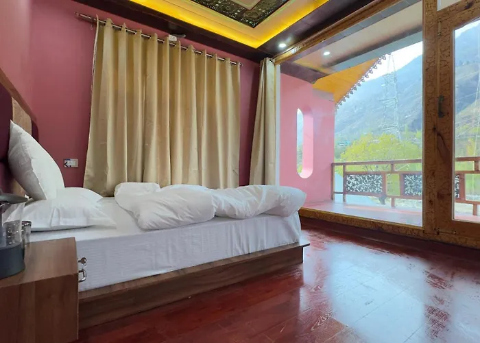 Pahadon Ka Ghar