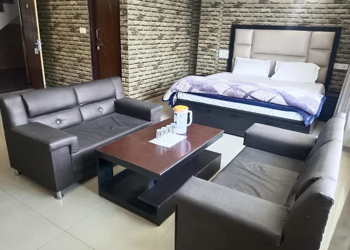Hotel Gaurav Palace