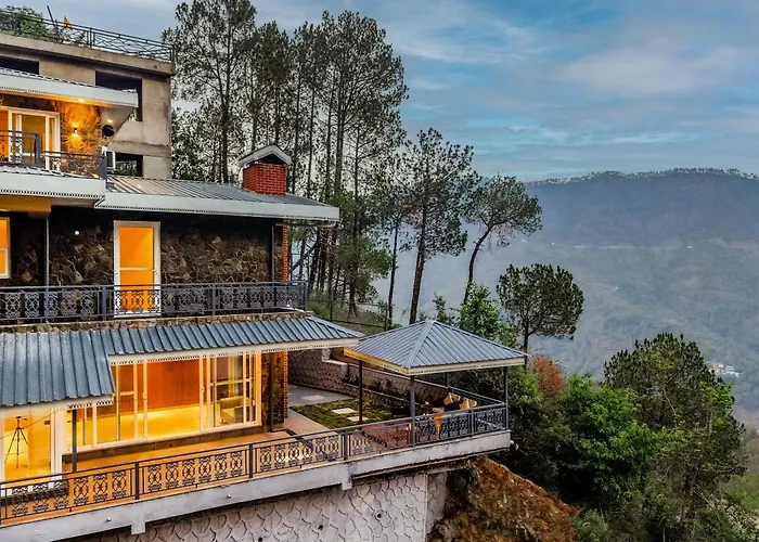 Elivaas Signature Bask And Blessings Mist Suites With Private Balcony