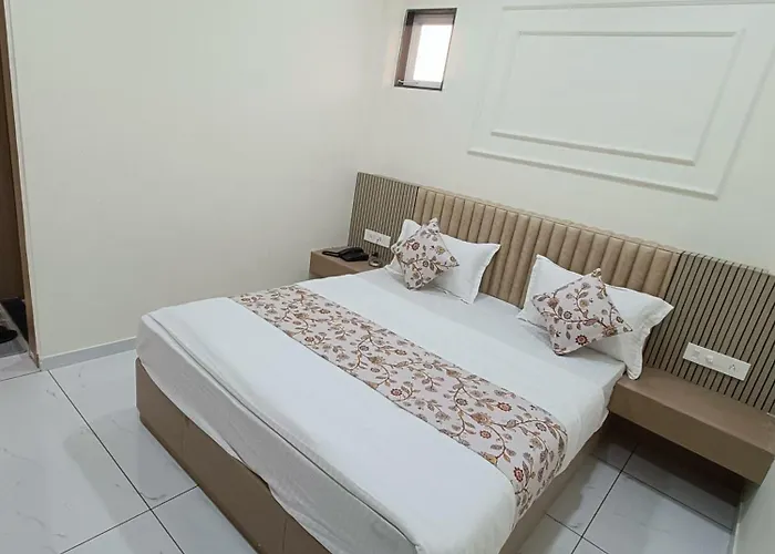 Hotel Radhe Raas
