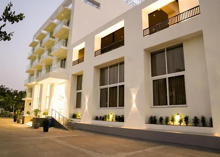 Hotel The Nature Regency