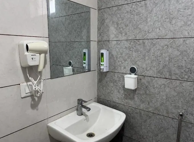 Laxna Guest House
