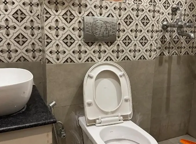 Ahb Guest House