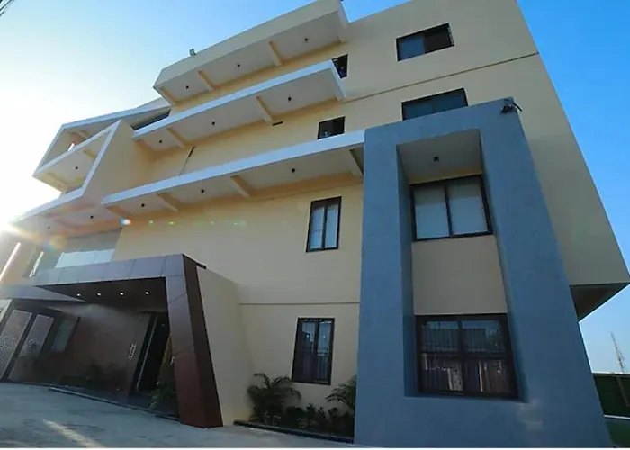 Hotel The Breeze