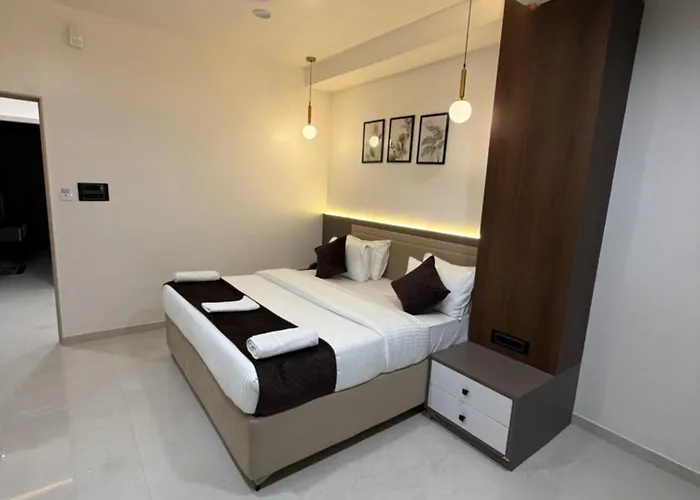 Hotel Krishna Leela Lodging And Boarding