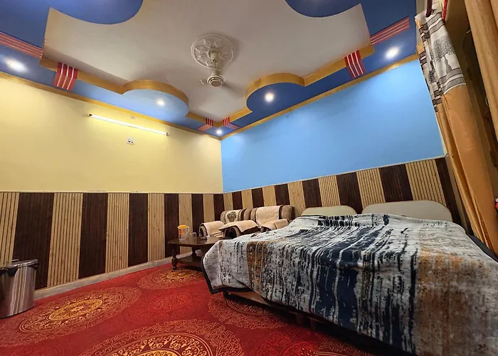 Dangwal Hotel