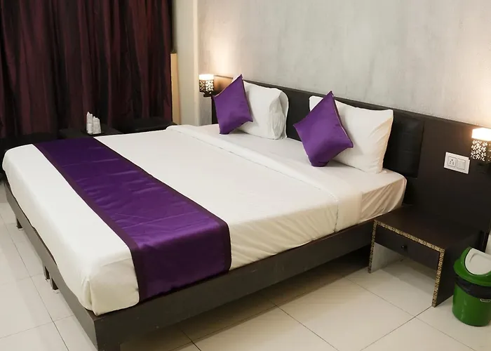 Hotel Highway Inn