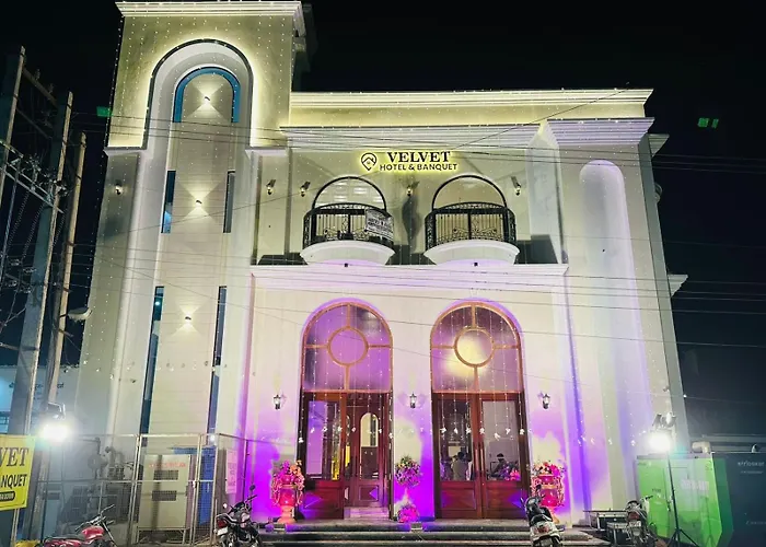 Velvet Hotel & Banquet