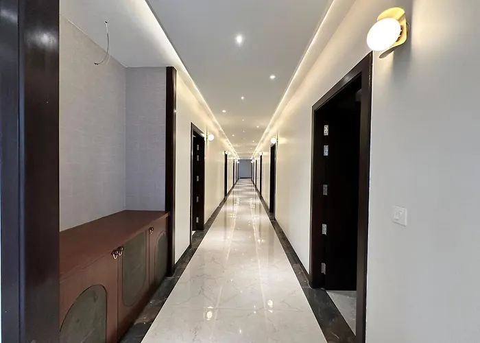 Velvet Hotel & Banquet