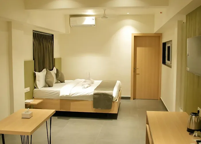 Hotel The Nature Regency