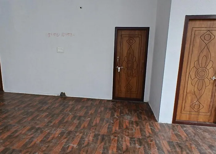 Rooms Available For Rent