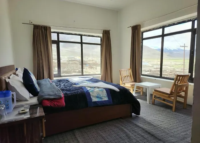 Zim Retreat Tsokar