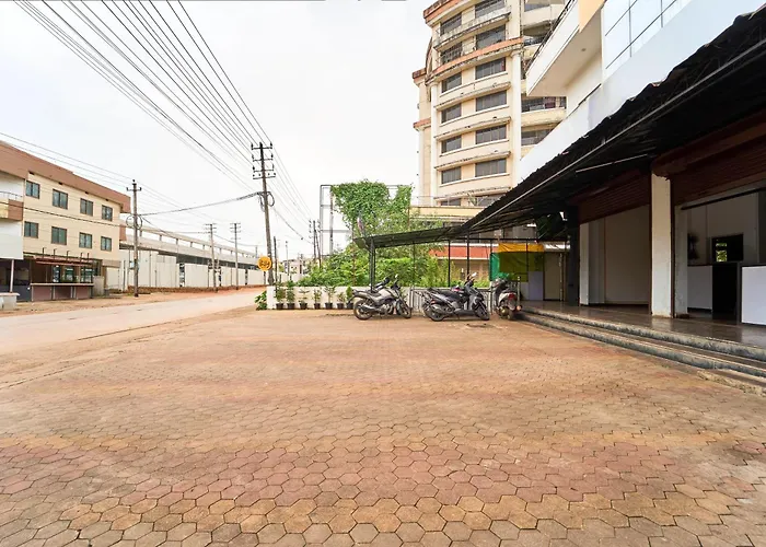 Itsy Hotels R S Bhavan, 2 Km From Mit Gate