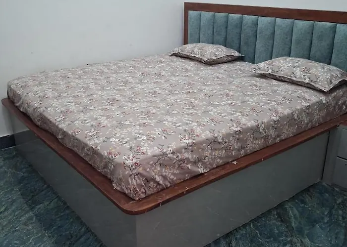 Hotel Kunj Palace