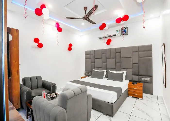 Hotel Amar Raja