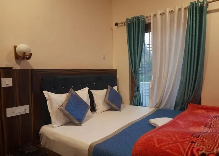Deepraj Homestay And Restuarant