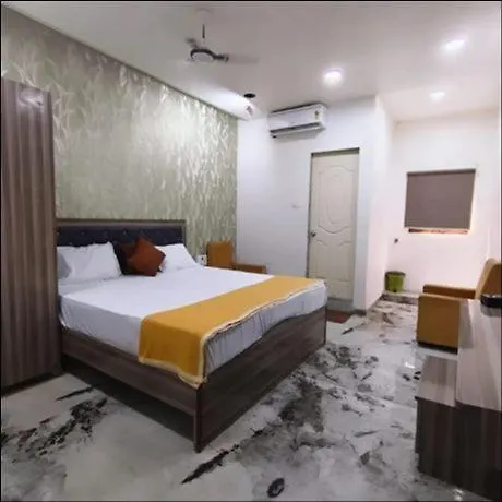 Yash Residency Lodging And Boarding