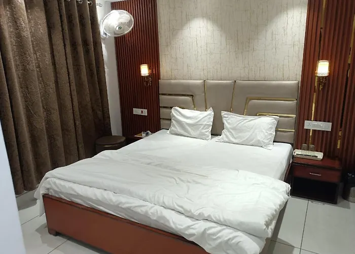Hotel Deepjot