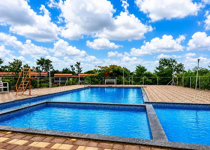 Royal Villa Resort