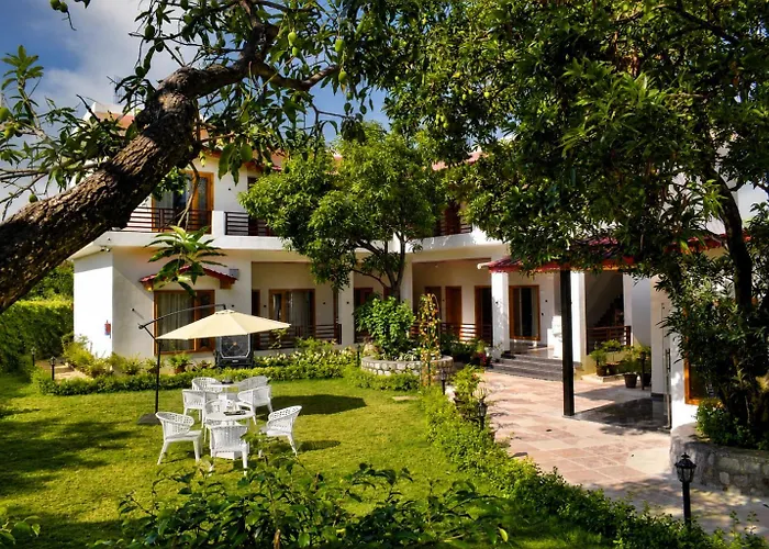 Gauri Hayat Corbett Retreat