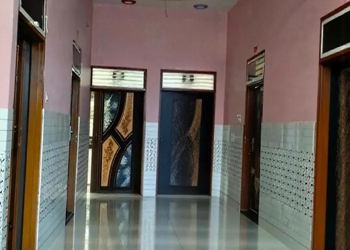 Rukmani Dham Hotel & Guest House