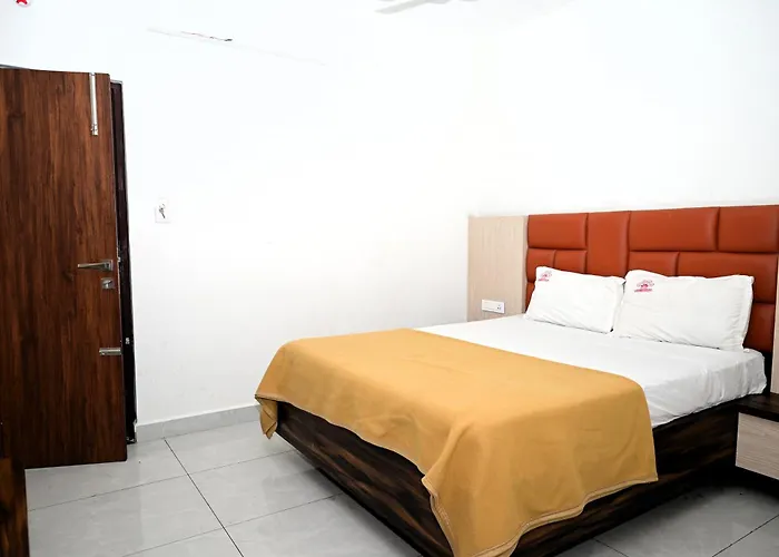 Hotel Divi Grand