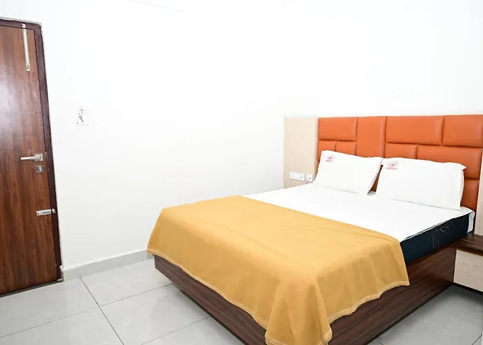 Hotel Divi Grand