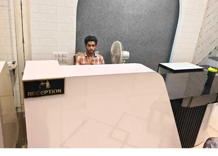 Spot On Kanha Hotel