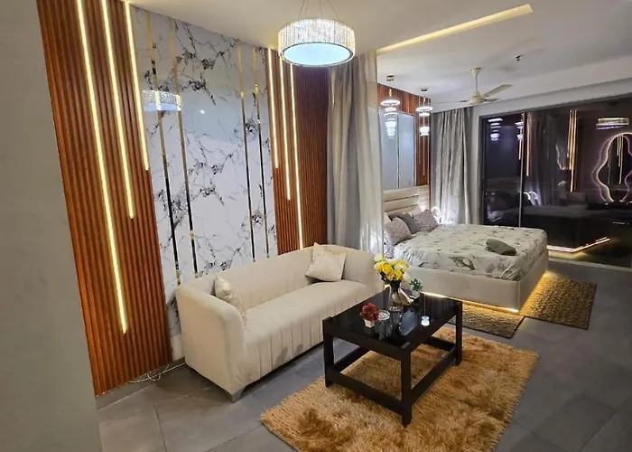 Luxury Studio