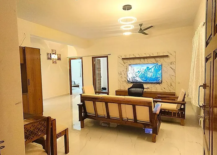 Enchanting 3Bhk With All Amenties In Hi-Tech City Kk